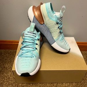Women’s Under Armour Phantom Hovr 3